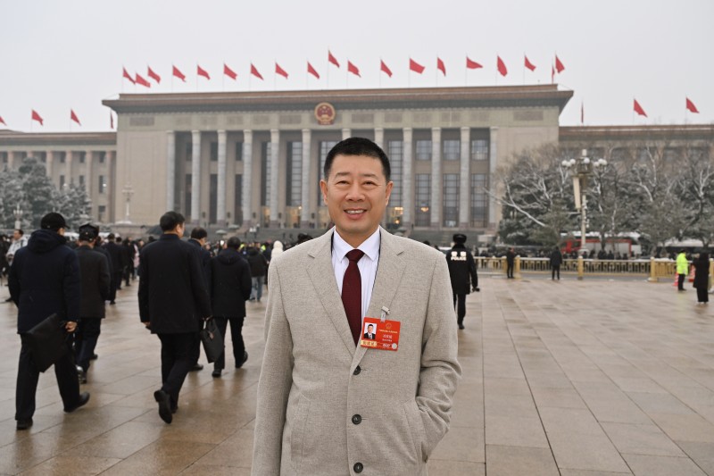 全国两会｜飞鹤冷友斌：自主创新提升优质蛋白供给，守护国人全龄营养健康