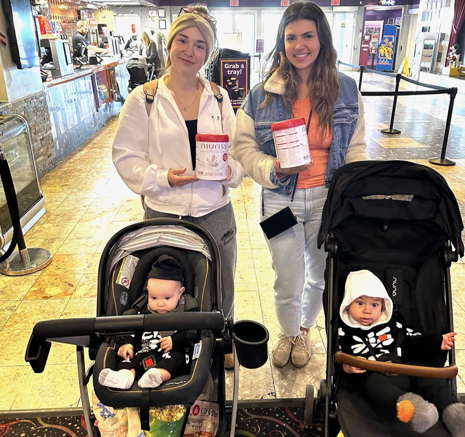 飞鹤携哈佛、耶鲁等顶尖专家齐聚新加坡 乳蛋白技术突破及全龄营养布局获全球关注