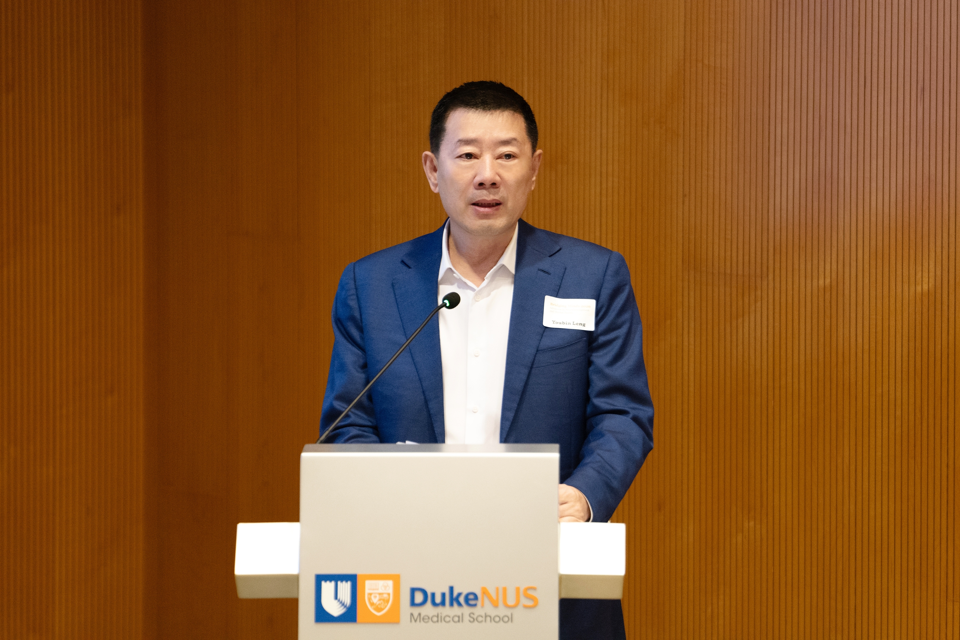 飞鹤携哈佛、耶鲁等顶尖专家齐聚新加坡 乳蛋白技术突破及全龄营养布局获全球关注